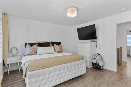 Chambre à coucher principale - 73 Av. Des Tilleuls, Salaberry-De-Valleyfield, QC - Indoor Photo Showing Bedroom