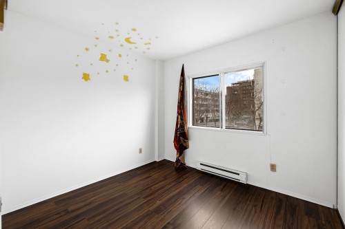 Chambre à coucher - 33 Rue Hasting, Dollard-Des-Ormeaux, QC - Indoor Photo Showing Other Room