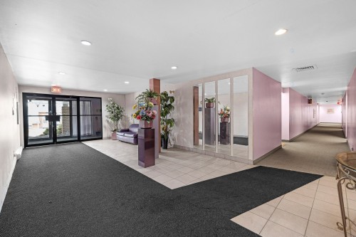 Autre - 33 Rue Hasting, Dollard-Des-Ormeaux, QC - Indoor Photo Showing Other Room