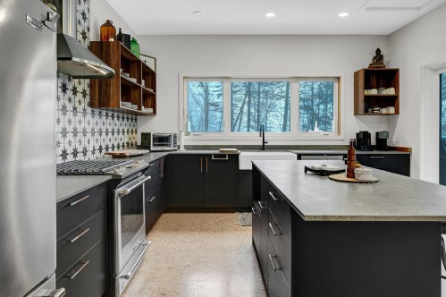 Cuisine - 35 Ch. Du Lac-Barron, Gore, QC - Indoor Photo Showing Kitchen With Upgraded Kitchen
