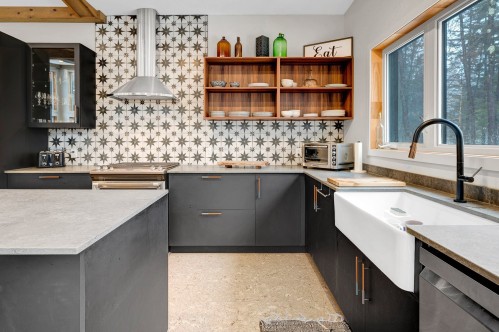 Cuisine - 35 Ch. Du Lac-Barron, Gore, QC - Indoor Photo Showing Kitchen With Upgraded Kitchen