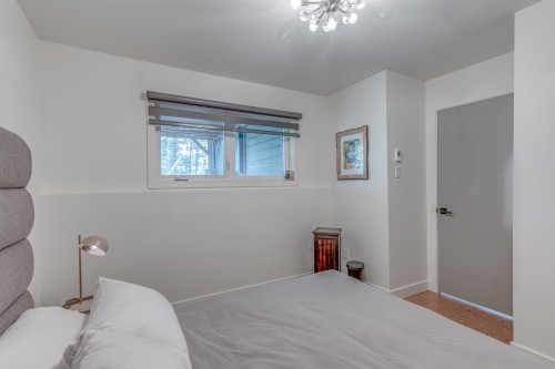 Chambre à coucher - 35 Ch. Du Lac-Barron, Gore, QC - Indoor Photo Showing Bedroom