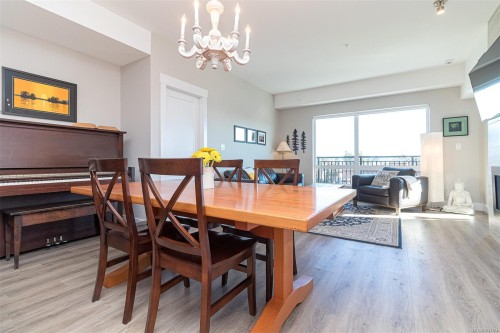 307-2500 Hackett Cres, Central Saanich, BC - Indoor Photo Showing Other Room