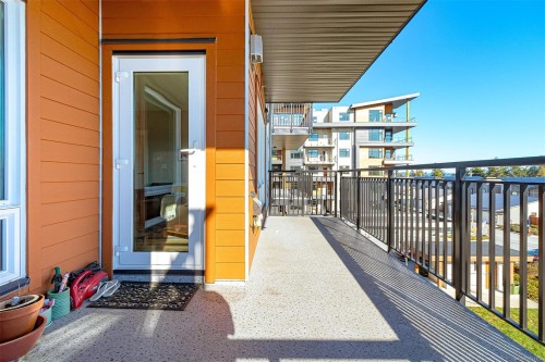307-2500 Hackett Cres, Central Saanich, BC - Outdoor With Balcony With Exterior