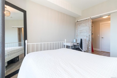307-2500 Hackett Cres, Central Saanich, BC - Indoor Photo Showing Bedroom