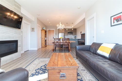 307-2500 Hackett Cres, Central Saanich, BC - Indoor Photo Showing Living Room With Fireplace