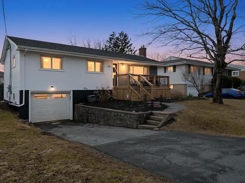 34 Grimes Avenue  Dartmouth, NS B2W 3L7