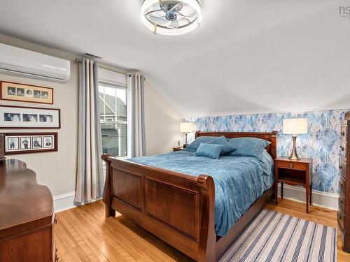 8 Eaton Avenue, Dartmouth, NS 