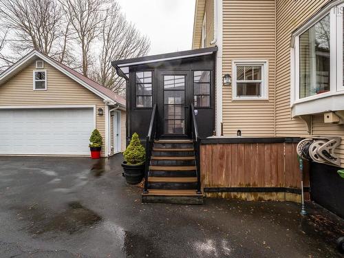 8 Eaton Avenue, Dartmouth, NS 