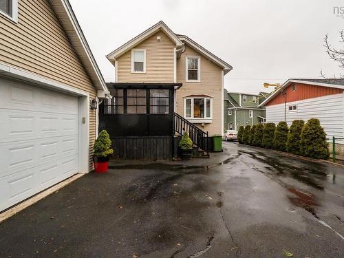 8 Eaton Avenue, Dartmouth, NS 