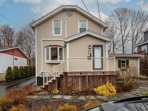 8 Eaton Avenue, Dartmouth, NS 
