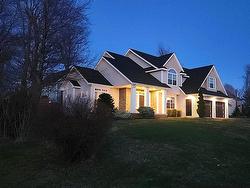 2 SHEFFIELD Crescent Charlottetown, PE C1E 2G8