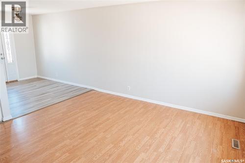 339 Mccarthy Boulevard, Regina, SK - Indoor Photo Showing Other Room