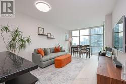 2802 - 10 NAVY WHARF COURT Toronto, ON M5V 3V2