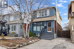103 WILEY AVENUE Toronto, ON M4J 3W5