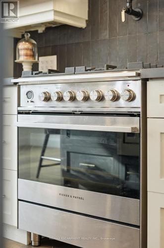 29 Pinewood Trail, Mississauga, ON - Indoor Photo Showing Kitchen
