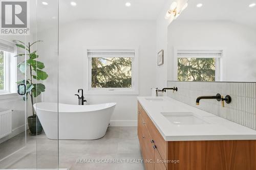 29 Pinewood Trail, Mississauga, ON - Indoor Photo Showing Bathroom