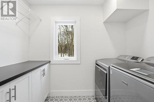 29 Pinewood Trail, Mississauga, ON - Indoor Photo Showing Laundry Room