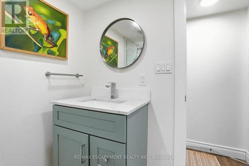 29 Pinewood Trail, Mississauga, ON - Indoor Photo Showing Bathroom