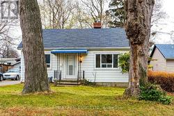 9 THIRTY EIGHTH STREET Toronto, ON M8W 3M1