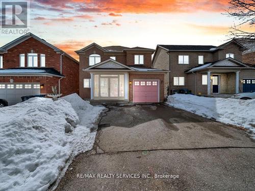 118 QUEEN MARY DRIVE  Brampton, ON L7A 2R5