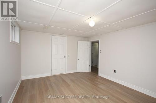33 Shadyside Avenue, Hamilton, ON - Indoor Photo Showing Other Room