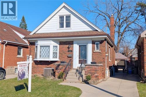 143 HUXLEY Avenue S  Hamilton, ON L8K 2P9