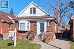 143 HUXLEY Avenue S  Hamilton, ON L8K 2P9