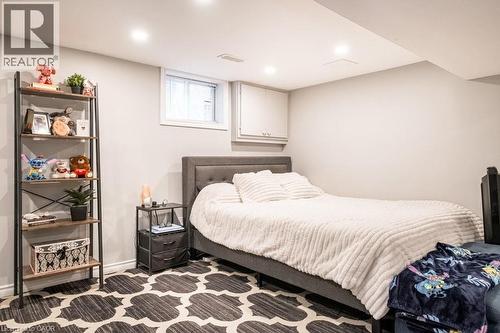 Bedroom featuring baseboards and recessed lighting - 143 Huxley Avenue S, Hamilton, ON - Indoor Photo Showing Bedroom