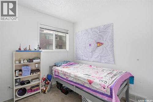 114 - 116 Barber Crescent, Saskatoon, SK - Indoor Photo Showing Bedroom