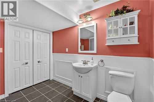 12 Courtney Crescent, Welland, ON - Indoor Photo Showing Bathroom
