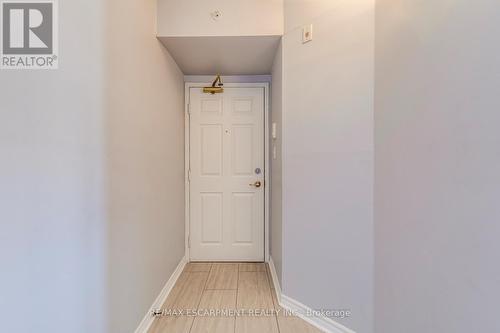 302 - 1411 Walkers Line, Burlington, ON - Indoor Photo Showing Other Room