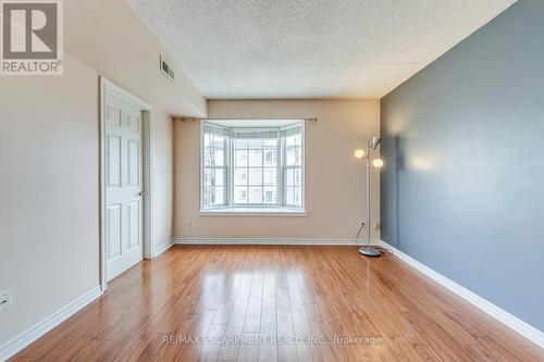 302 - 1411 Walkers Line, Burlington, ON - Indoor Photo Showing Other Room