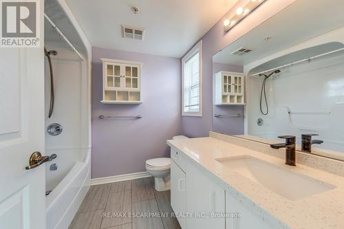 302 - 1411 Walkers Line, Burlington, ON - Indoor Photo Showing Bathroom