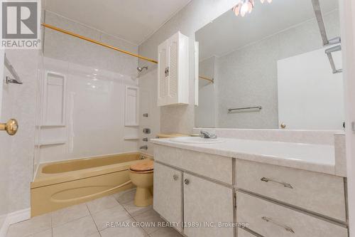 30 Pine Crescent, Kapuskasing, ON - Indoor Photo Showing Bathroom