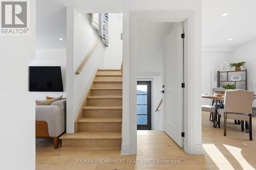 286 East 18Th Street, Hamilton, ON - Indoor Photo Showing Other Room