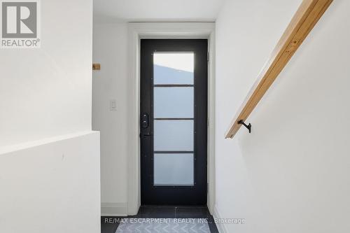 286 East 18Th Street, Hamilton, ON - Indoor Photo Showing Other Room