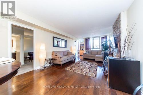 202 - 1665 Pickering Parkway, Pickering, ON - Indoor Photo Showing Living Room