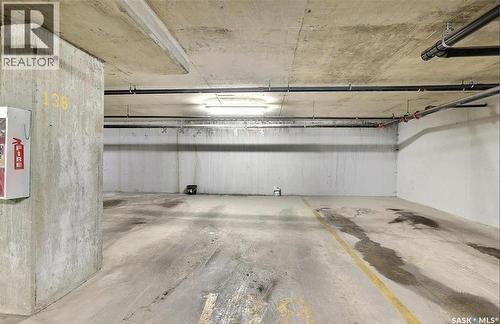 312 5301 Universal Crescent, Regina, SK - Indoor Photo Showing Garage