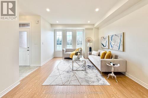 Living Room - 9525 Ninth Line, Markham, ON - Indoor