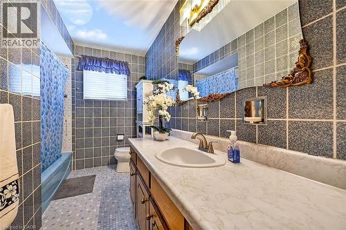 344 Enfield Road, Burlington, ON - Indoor Photo Showing Bathroom