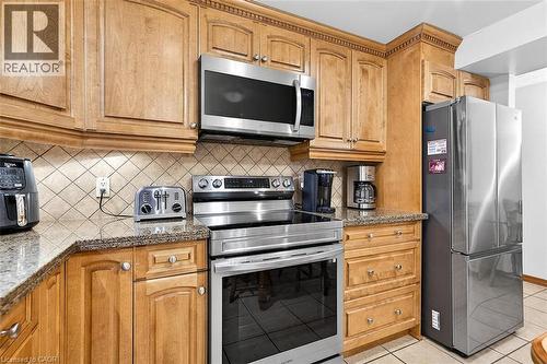 344 Enfield Road, Burlington, ON - Indoor Photo Showing Kitchen
