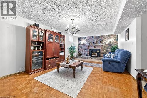344 Enfield Road, Burlington, ON - Indoor Photo Showing Living Room With Fireplace