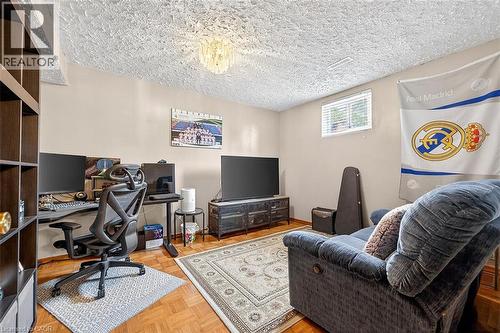 344 Enfield Road, Burlington, ON - Indoor