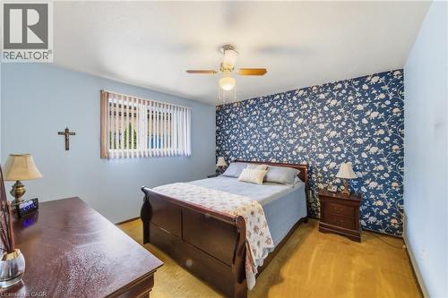 122 Greencedar Drive, Hamilton, ON - Indoor Photo Showing Bedroom