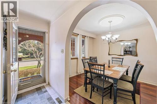 122 Greencedar Drive, Hamilton, ON - Indoor Photo Showing Dining Room