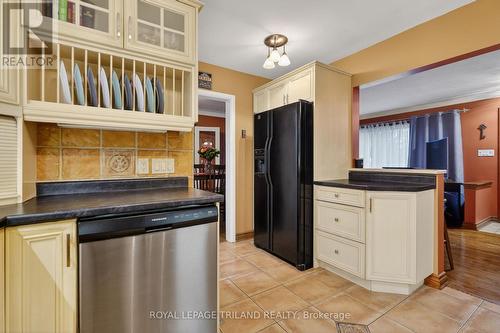 501 Boler Road, London South (South K), ON - Indoor Photo Showing Kitchen