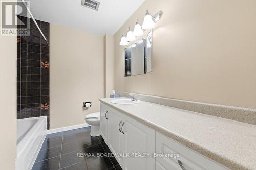 1274 Maitland Avenue, Ottawa, ON - Indoor Photo Showing Bathroom