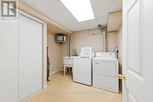1274 Maitland Avenue, Ottawa, ON - Indoor Photo Showing Laundry Room