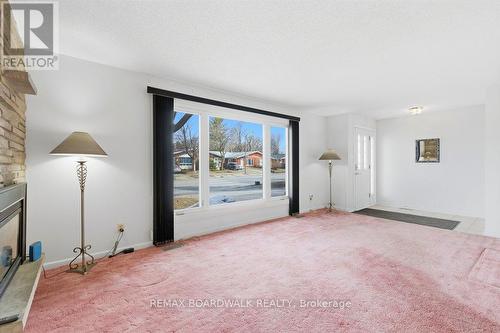 1274 Maitland Avenue, Ottawa, ON - Indoor Photo Showing Other Room